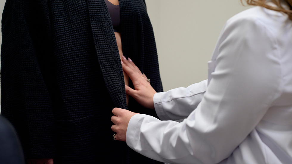 What Recovery After Abdominoplasty Really Looks Like: Understanding the First Few Weeks